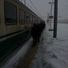 Passeggeri in discesa dall'Intercity 615
